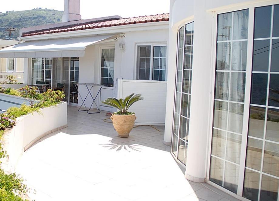 Miloi Rooms And Apartments Exterior foto