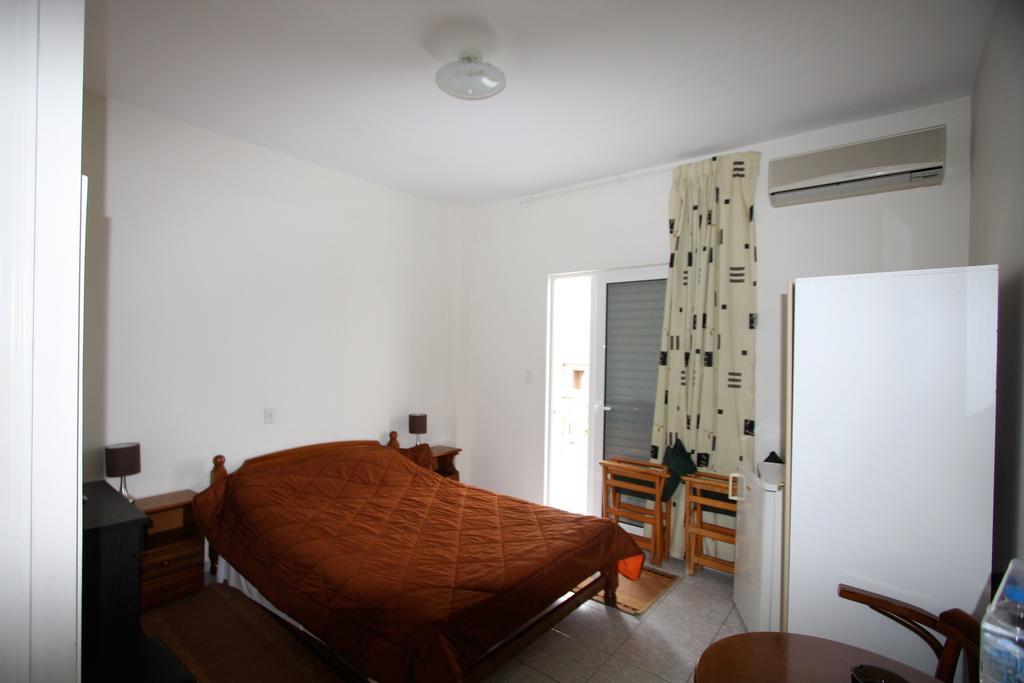 Miloi Rooms And Apartments Exterior foto