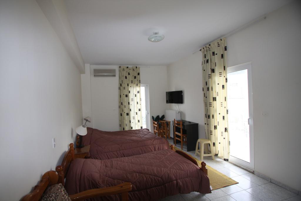 Miloi Rooms And Apartments Exterior foto